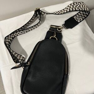 Urban Originals Sling Bag, Black